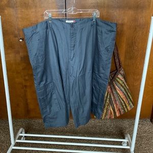 EUC MENS CARGO SHORTS